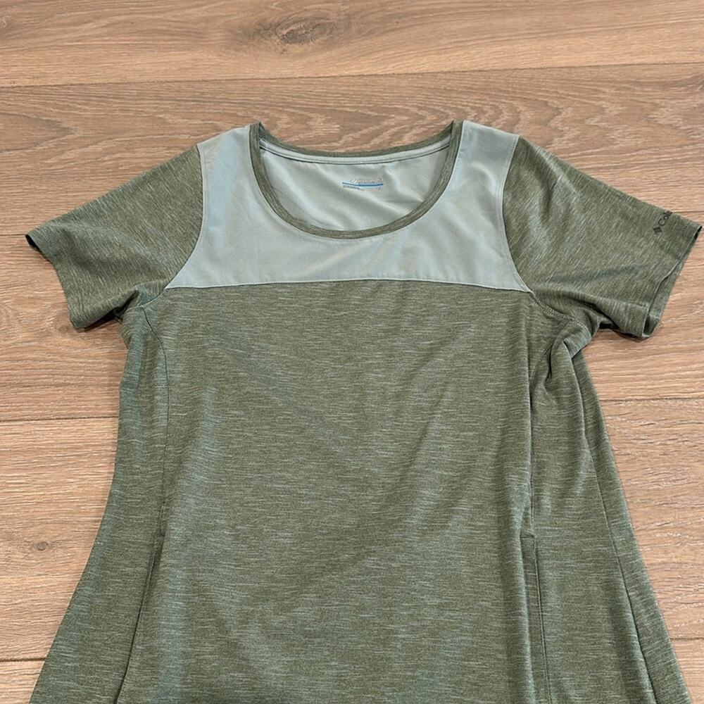 COLUMBIA Olive Sage Green Scoop Neck Short Sleeve Active Casual Dress Size Small - Picture 3 of 11